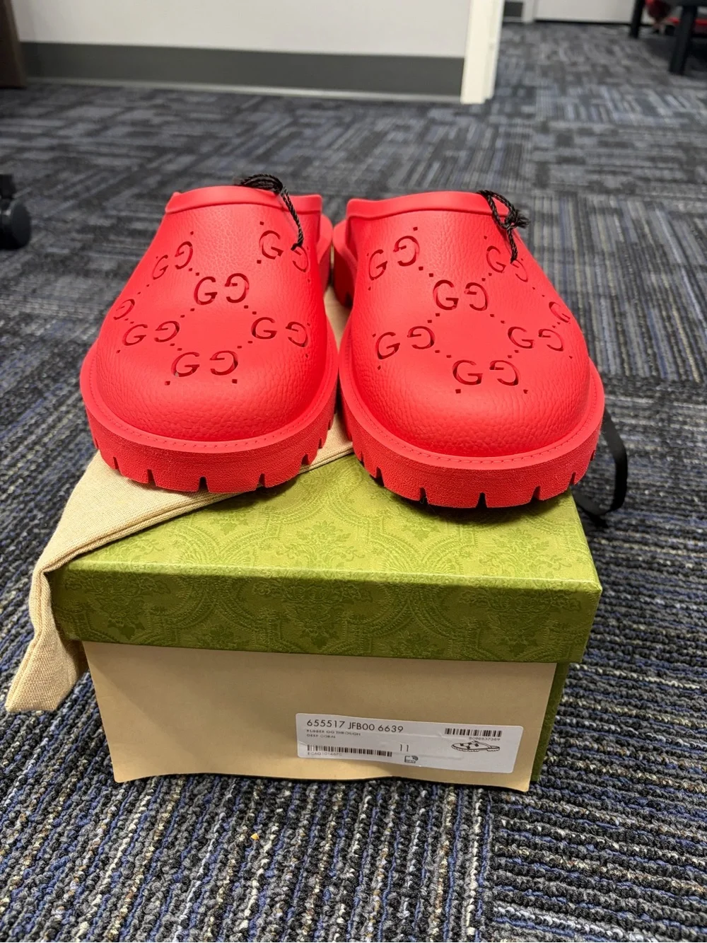 *Authentic* Gucci Men’s Red Rubber Clog Mule